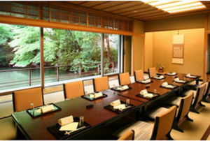 画像参照：http://hotel-chinzanso-tokyo.jp/restaurant/room.html